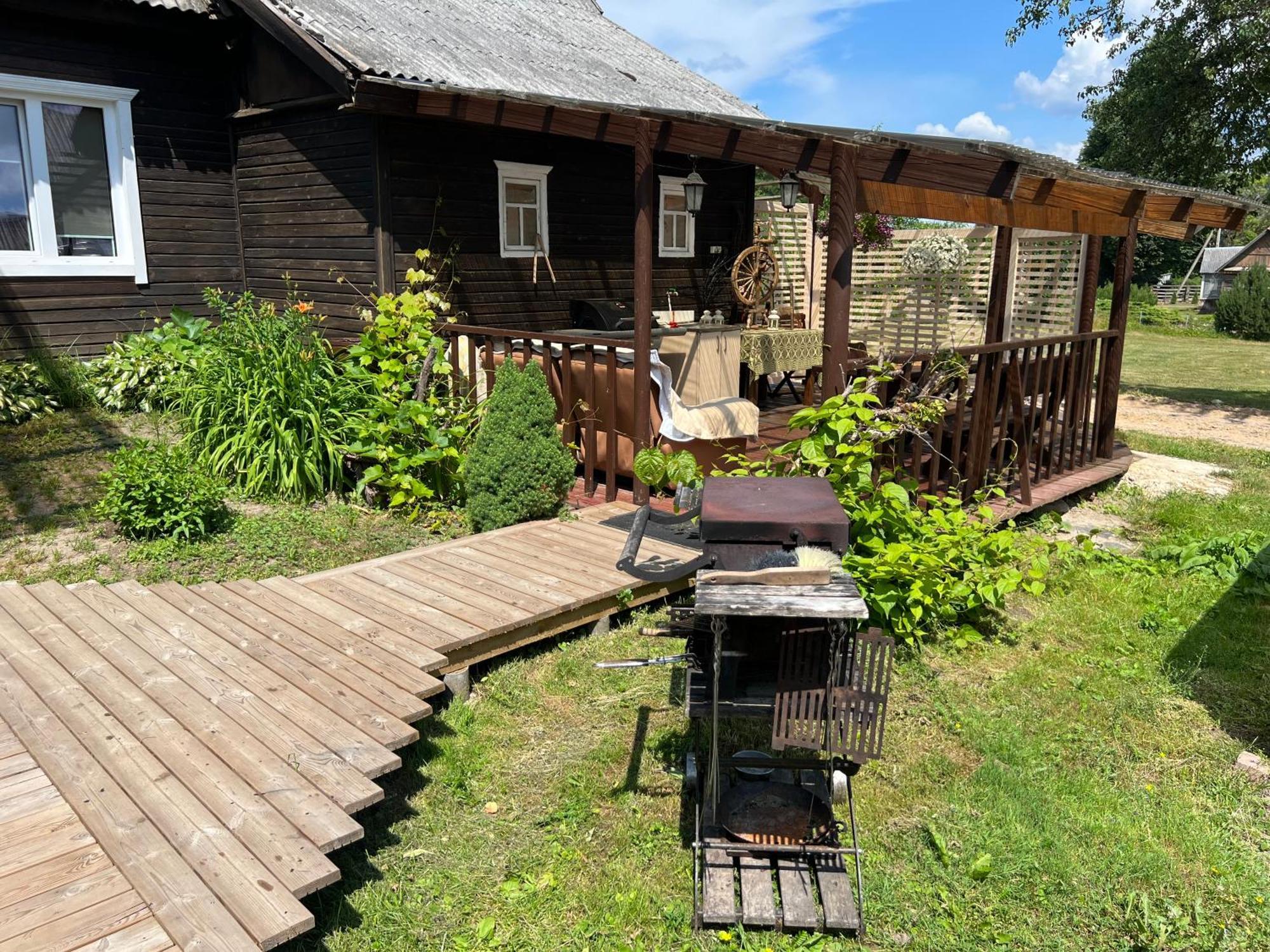 Villa Arjola Kaltanenai Ngoại thất bức ảnh